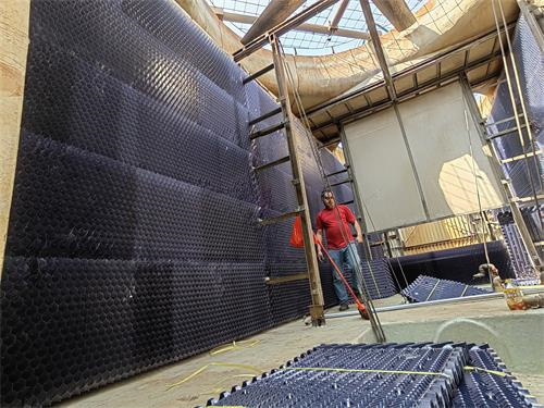 在這些領域中都可運用到冷卻塔設備