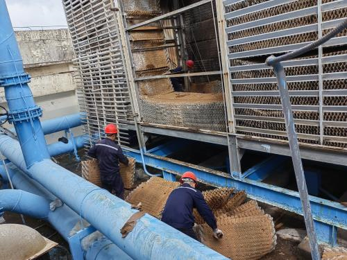 冷卻塔擾民降噪治理方法(冷卻塔降噪屏障)